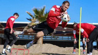 Солидна травма най вероятно ще провали трансфера на Густаво Бусато Вратарят