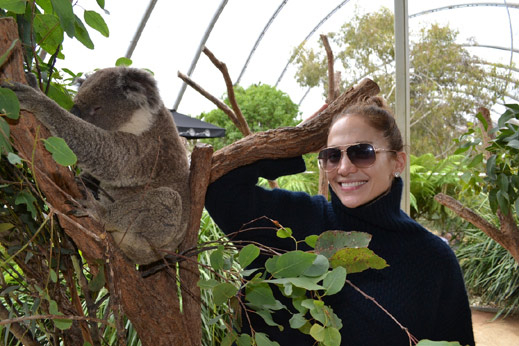 Джей Ло се гушка с коала в Сидни 