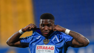 Ди Си привлече обещаващ нападател, но Робърта все още бил опция