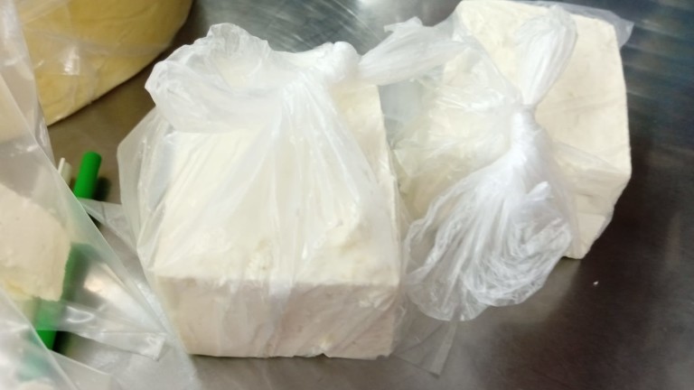 БАБХ откри немлечни мазнини в сирене, кашкавал и кисело мляко в Перник 