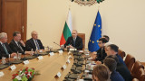 Радев с първи удар като премиер: Ревизира всички министерства