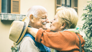 73 годишният брак на Джордж Буш Старши и вече покойната Барбара