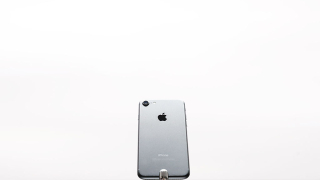 Слуховете около юбилейния модел на Apple iPhone 8 стават все