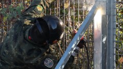 Георги Панайотов и Бойко Рашков провериха как се ремонтира оградата ни с Турция