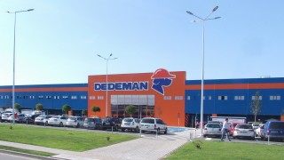 Румънският търговец на дребно от типа направи си сам Dedeman