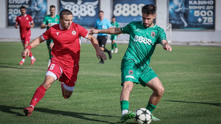 Балджийски поведе Ботев Ихтиман към победа и над ЦСКА III