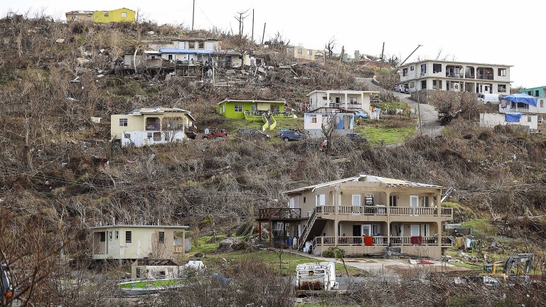 Ураганът Мария отне живота на 8 души до момента, съобщава