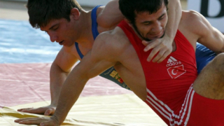 Българските борци с второ отборно място на Балканиадата