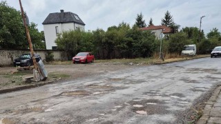 Жители на район "Подуяне" заплашват с протест заради разкопани от строеж улици 