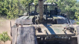 Кремъл хвърля танкове с антидрон щит в опит да пробие фронта в Украйна