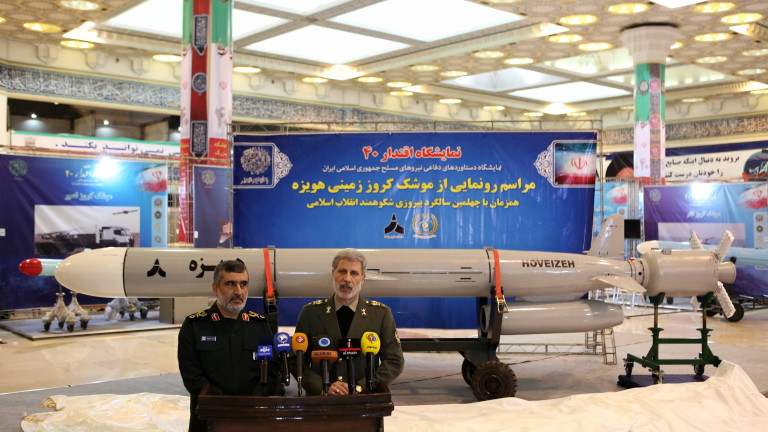 Иран въведе на въоръжение нова балистична ракета, хвали се с подземен ракетен завод