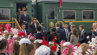 Ким приветства Тихоокеанския флот на Русия