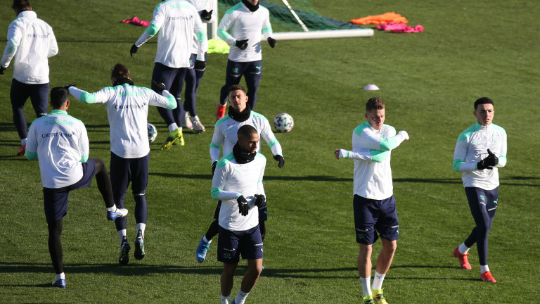 Швейцарските национали направиха официална тренировка преди битката утре