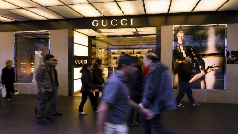 Собственикът на Gucci - компанията Kering, закупува 30% дял в
