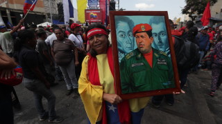 Песен с подривна цел: САЩ финансирали рок банди за подкопаване на режима на Чавес