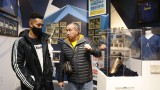 Мъри Стоилов запозна и Цунами със славната история на Левски