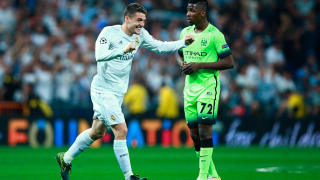 Представители на Манчестър Юнайтед са влезли в контакт с халфа