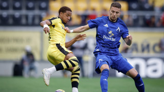 Централният защитник на Левски Никола Серафимов изигра цял мач за