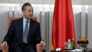 Китайският външен министър Ван И защити позицията на страната си