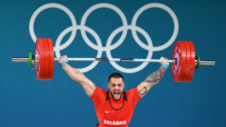 Новият световен шампион по вдигане на тежести в категория 89