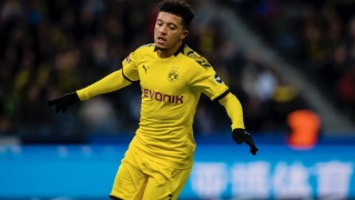 Борусия Дортмунд смята да задържи звездата си Джейдън Санчо поне