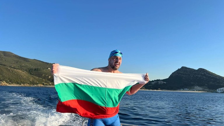Петър Стойчев е един от най-успешните състезатели по плувен маратон