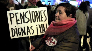 Хиляди испанци поискаха достойни пенсии на протест