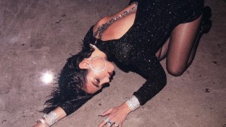 Колко секси е новата коса на Дуа Липа