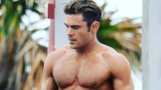 Лично на нас Спасители на плажа 2017 г със Зак Ефрон Дуейн