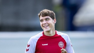 Хофенхайм привлече новия национал на Дания Роберт Сков Нападателят идва