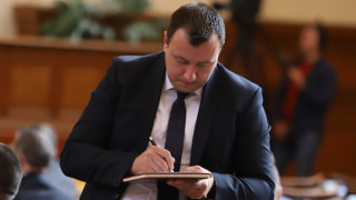 Възраждане ще издигне Петър Петров като кандидат за председател на