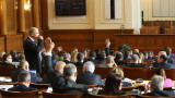 Депутатите излъчват комисии едва другата седмица