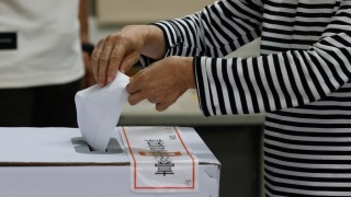 Тайванските избиратели на избори в събота отхвърлиха предложението за отстраняване на