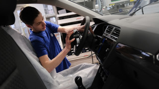 Топ производителят на автомобили в Европа Volkswagen планира инвестиции е