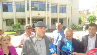 Божков сега е канонизиран от медиите свързани с подсъдимите Донев