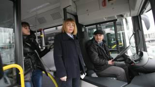 10 нови автобуса тръгват към Витоша, похвали се Фандъкова