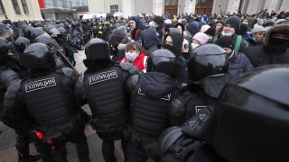 Над 1000 задържани при протестите в Русия срещу ареста на Навални 