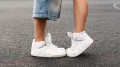 Има ли правилен начин да почистим белите обувки