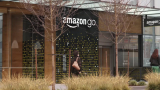 Защо Amazon плаща по $5000 на служителите, които искат да напуснат?
