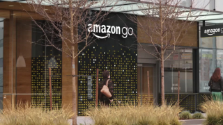 Amazon отваря верига хранителни магазини без каси за плащане (ВИДЕО)