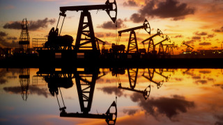 Обединените арабски емирства ускоряват изграждането на нов нефтопровод който ще