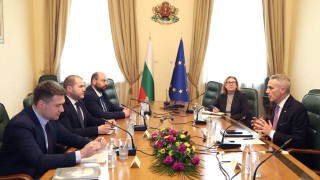 Досега практиката беше да се прилагат широки мерки с хеликоптерни