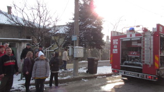 Обгазяване с неустановен произход предизвика паника в квартал в Сливен