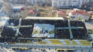 Привържениците на Ботев Пловдив почетоха датата на която Тоско Бозаджийски