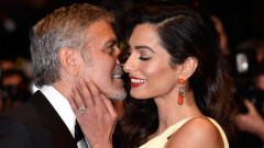 Джордж Клуни призна, че е щастлив да има до себе си жена с "класи" над самия него