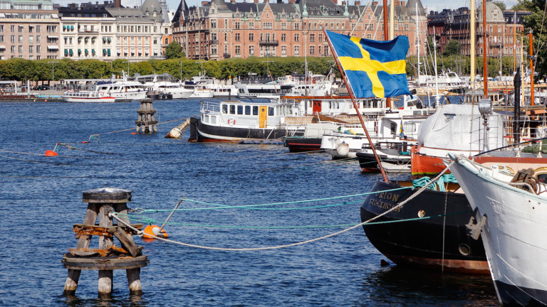 Шведските военни мълчат за чужда подводница до Стокхолм