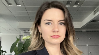 Истинският лидер подкрепя мотивира и помага на хората в екипа