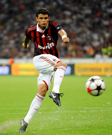 Тиаго Силва в групата на Милан за мача с Юнайтед