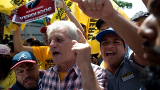 Поредни протести във Венецуела, опозицията поиска оставка на управляващите 