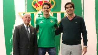 Ръководството на Реал Бетис официално обяви привличането на Марк Бартра